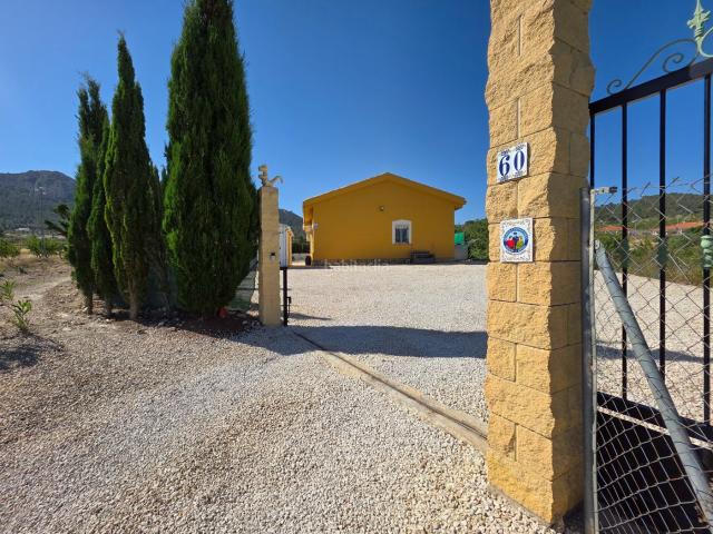 Casa en venta en Abanilla. Casas.