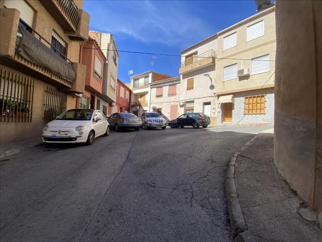 Casa en venta en Abarán. Venta de Casa Independiente en Calle Duque Ahumada Nº 12 Abarán Murcia. Casas.
