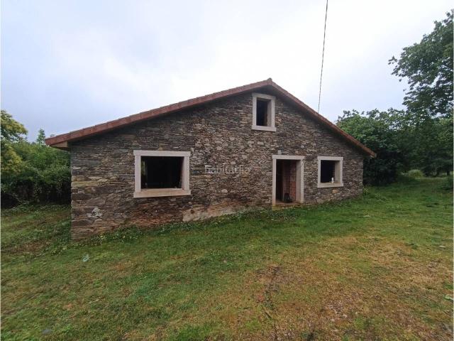 Casa en venta en Abegondo. casa independiente de piedra y teja gallega. Casas.