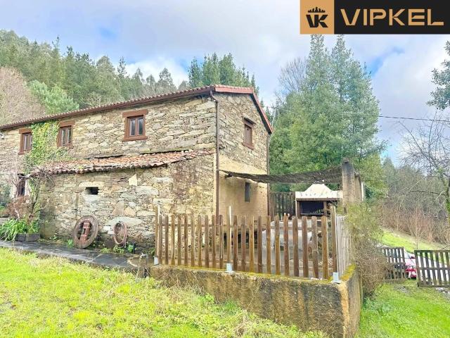 Casa en venta en Abegondo La Coruña