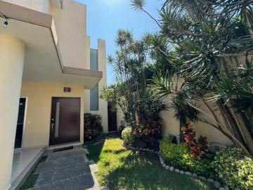 Casa en Venta en Abraham Zepeda, Tlaltenango, Cuernavaca, Morelos