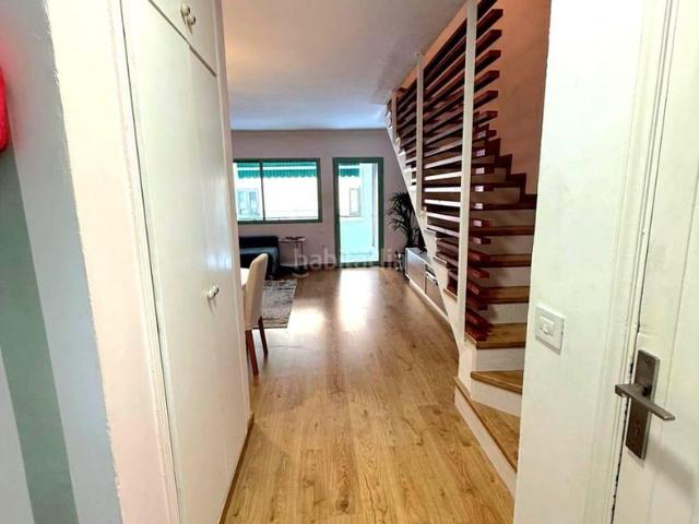 Casa en venta en Adeje, Casco Urbano. Moderno Dúplex en zona del Galeón, Adeje. Casas.