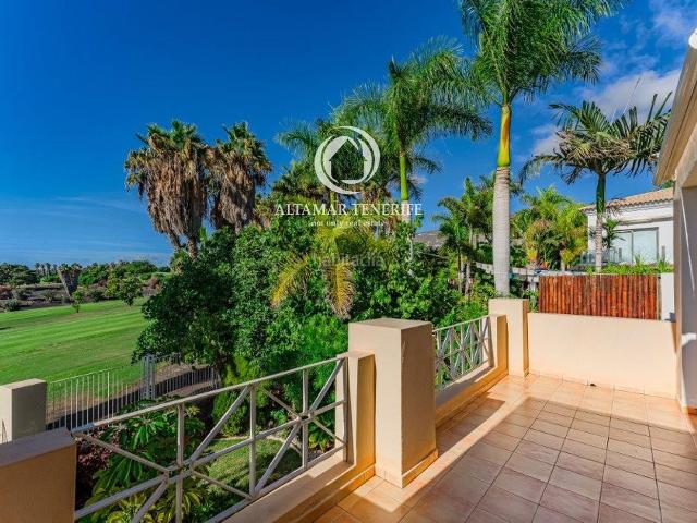Casa en venta en Adeje, La Caleta. Villa de lujo en Golf Costa Adeje. Casas.