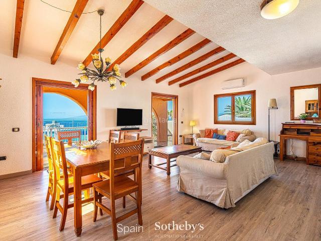 Casa en venta en Adeje, San Eugenio Bajo. Villa con vistas en Zona Residencial. Casas.