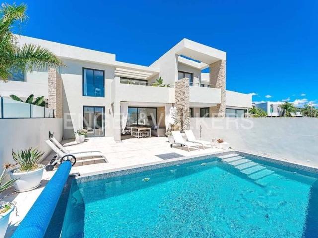 Casa en Venta en Adeje