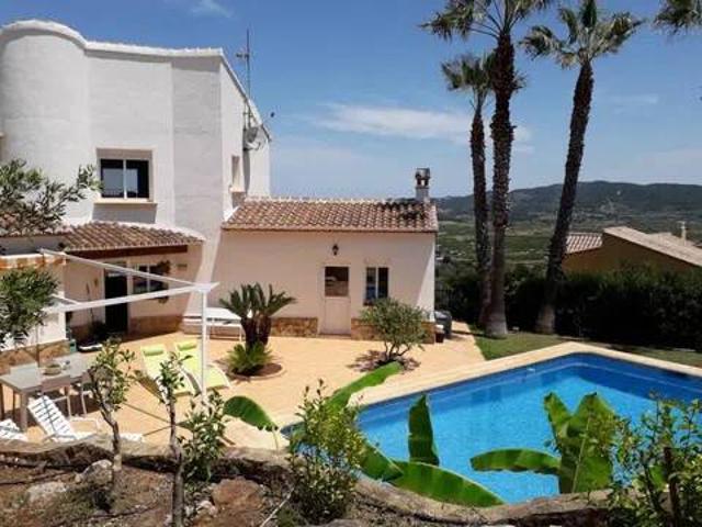 Casa en Venta en Ador