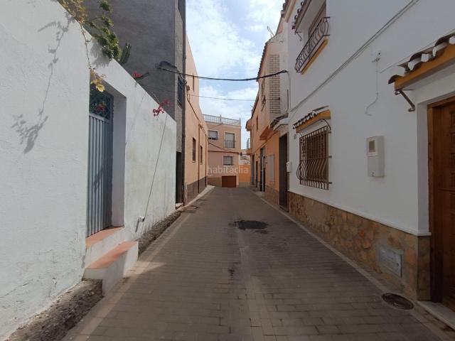 Casa en venta en Adra. Dúplex en venta en Adra. Casas.