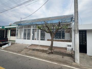 Casa En Venta En Aguazul En Barrio Villa Laguito V377107