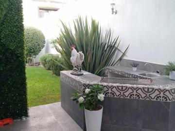 CASA EN VENTA EN AGUASCALIENTES EN VILLAS DEL MOLINO SUPER AMPLIA