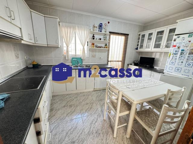 Casa en venta en Águilas, Casco Antiguo. ALTA RENTABILIDAD A ESCASOS 10 MINUTOS DE LA PLAYA. Casas.
