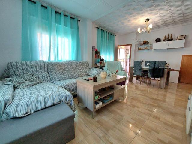 Casa en venta en Águilas, Casco Antiguo. Casa de 3 dormitorios con terraza en el centro de Águilas. Casas.