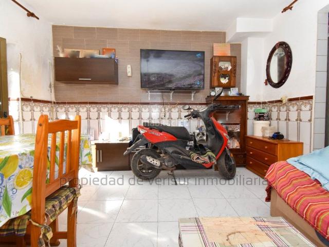 Casa en venta en Águilas, Casco Antiguo. CASA DE 3 DORMITORIOS EN CASCO ANTIGÜO DE ÁGUILAS. Casas.