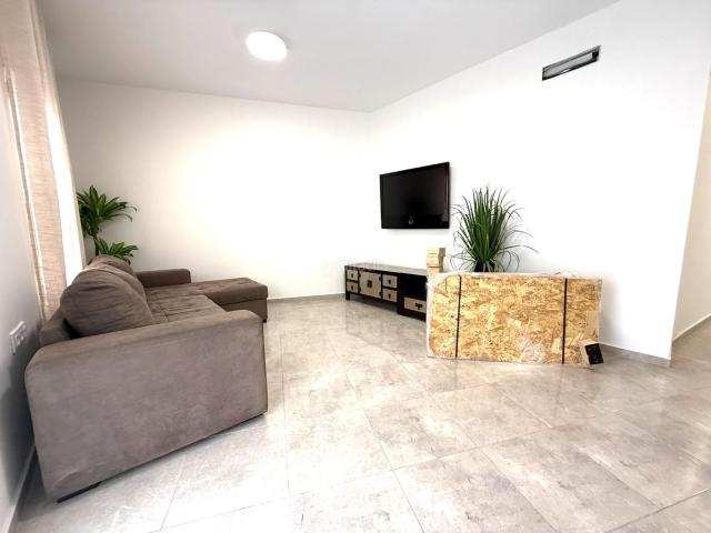 Casa en venta en Águilas, Casco Antiguo. Casa reformada cerca Paseo de Parra. Casas.