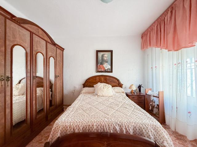 Casa en venta en Águilas, Casco Antiguo. Si buscas una vivienda con espacio para toda la familia y un sinfín de posibilidades, esta casa de pueblo puede ser justo lo que e. Casas.