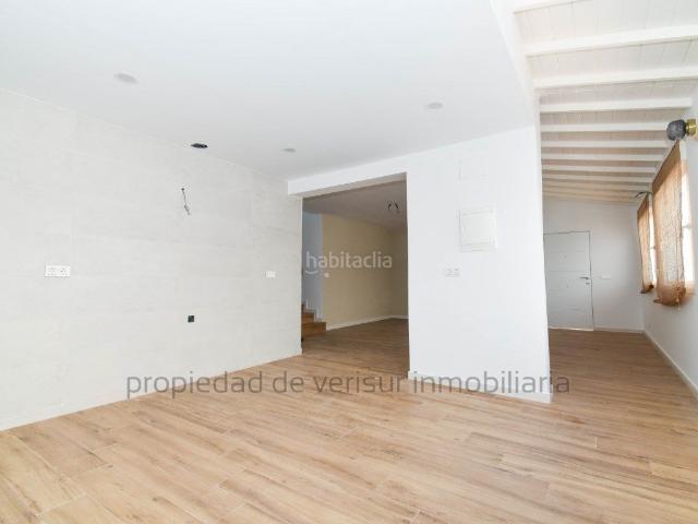Casa en venta en Águilas, El Hornillo. CASA DE 3 DORMITORIOS A REFORMAR A ESCASOS METROS DE LA PLAYA. Casas.