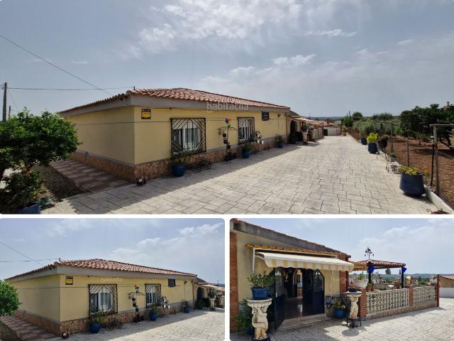 Casa en venta en Alcover. Casas.