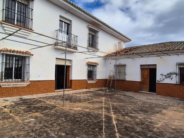 Casa en venta en Alcaucín. Gran casa con casita de invitados incluida en Alcaucín. Casas.