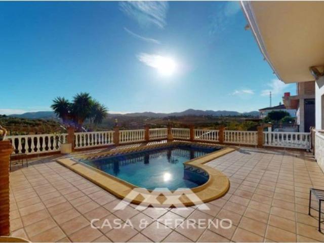 Casa en Venta en Alcaucín