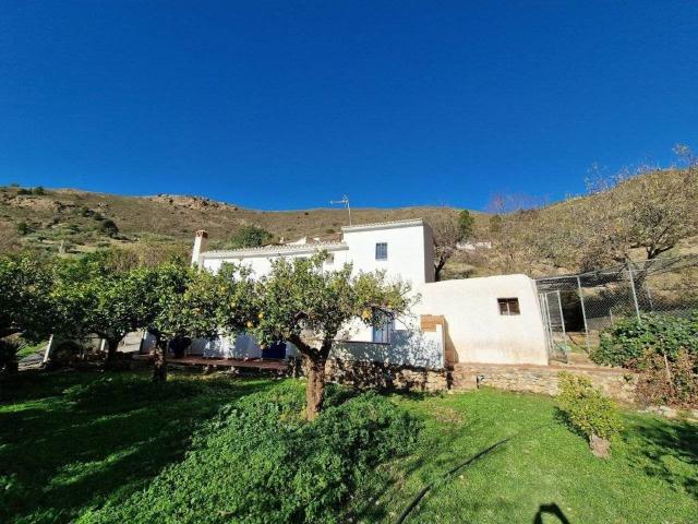 Casa en Venta en Alcaucín
