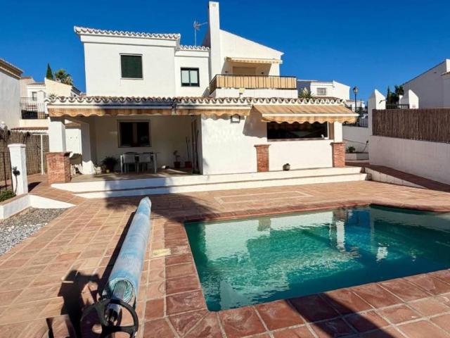Casa en Venta en Alcaucín