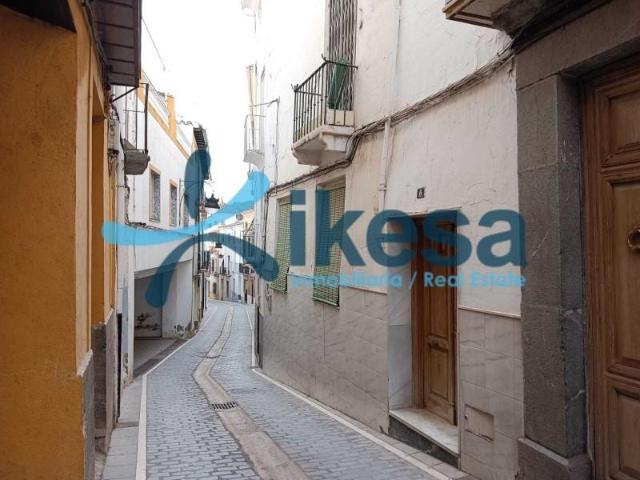 Casa en venta en Alcaudete, Andalucia