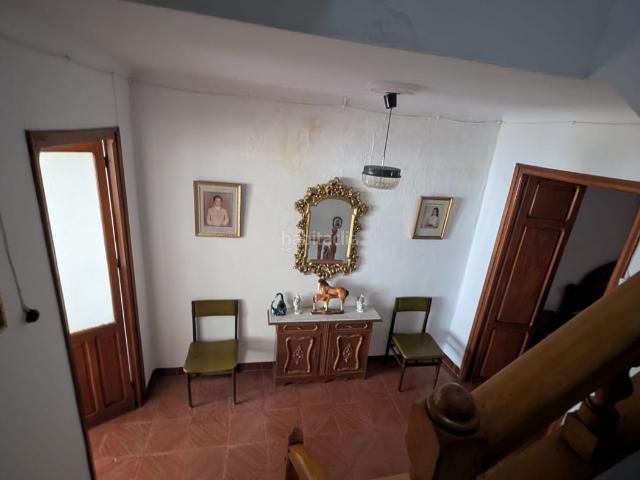 Casa en venta en Alcaudete. Gran Casa con Huerto y Cochera en la Calle Arroyo junto al Teatro de Alcaudete. Casas.