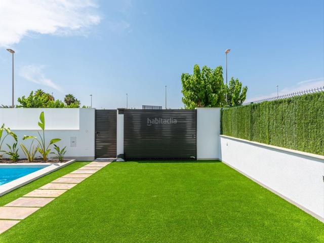Casa en venta en Alcázares Los, Centro. Casas Alcázares.
