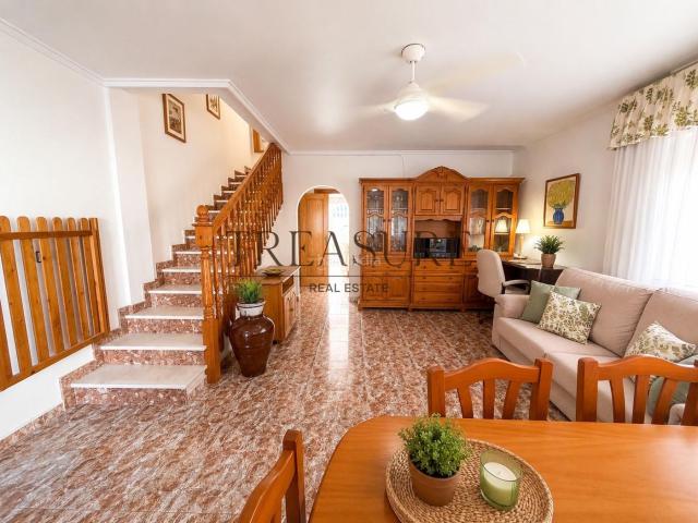 Casa en venta en Alcázares Los, Los Narejos_Punta Calera. Dúplex a 200m de la playa en Los Narejos 4 dormitorios Aparcamiento para 3 coches A 200 m del Mar Menor. Casas Alcázares.