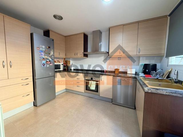 Casa en venta en Alcácer. Adosado en venta en Alcàsser Amplio, luminoso y con todas las comodidades. Casas.
