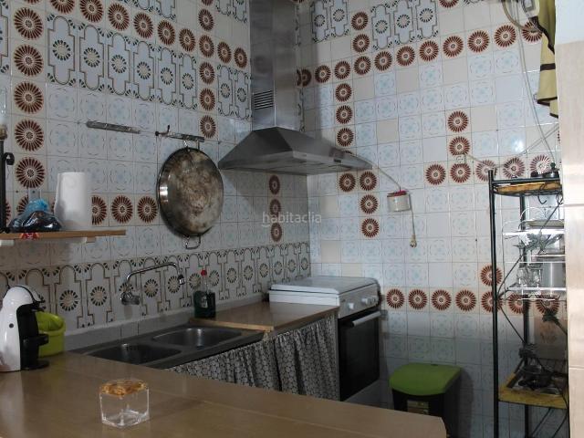 Casa en venta en Alcalà de Xivert. Amplia casa con terraza en Alcalá de Xivert. Casas Alcalà de.
