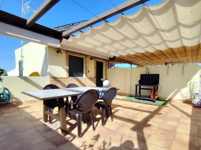 Casa en venta en Alcalá de Guadaira, Zona Santa Lucia
