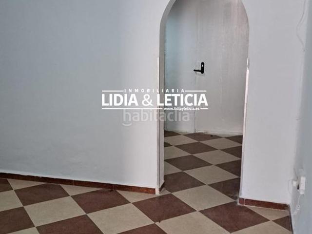 Casa en venta en Alcalá de Guadaira, La Paz. Casa en venta con recreación del Antes y Después Un proyecto de Vida. Casas Alcalá de.