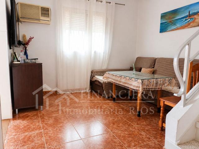 Casa en venta en Alcalá de Guadaira, La Paz. Casa en venta en Pablo VI, 3 dormitorios. Casas Alcalá de.