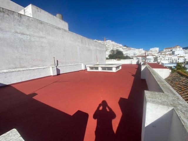 Casa en venta en Alcalá de los Gazules. Oportunidad de Inversión y Vivienda en Ubicación Estratégica en Alcalá de los Gazules. Casas Alcalá de los.
