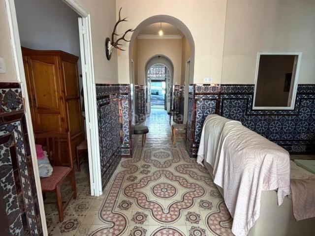 Casa en venta en Alcalá del Río. Alcalá del Río Casa señorial de 639 m2 con dos patios y salida a dos calles. Casas Alcalá del.
