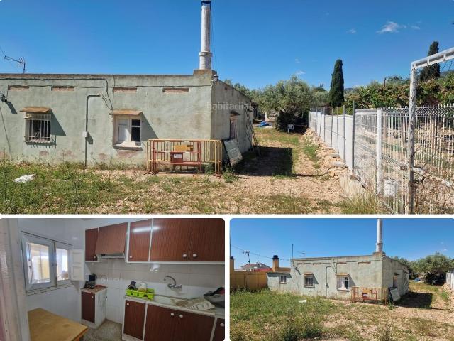 Casa en venta en Alcanar Costa Dorada. Venta de Casa en finca urbana. Casas.