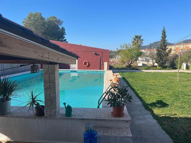 Casa en venta en Alcanar, de 365 m² 8 habitaciones por 440.000