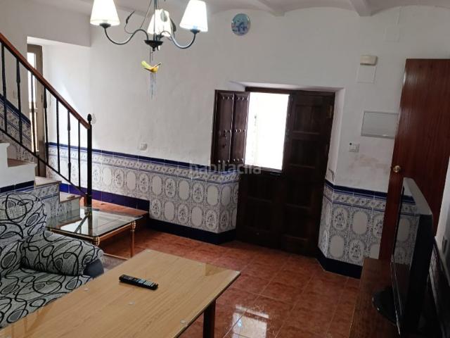 Casa en venta en Alcántara. VIVIENDA CON PATIO EN VENTA. ALCÁNTARA. Casas.