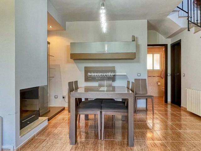 Casa en venta en Alcúdia de Crespins l´. Casas Alcúdia de Crespins.