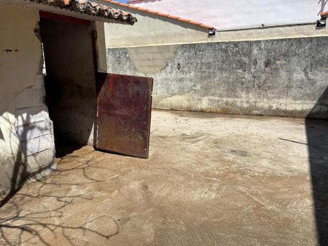 Casa en venta en Alcuéscar, Cáceres en Calle Fuente De La Orden
