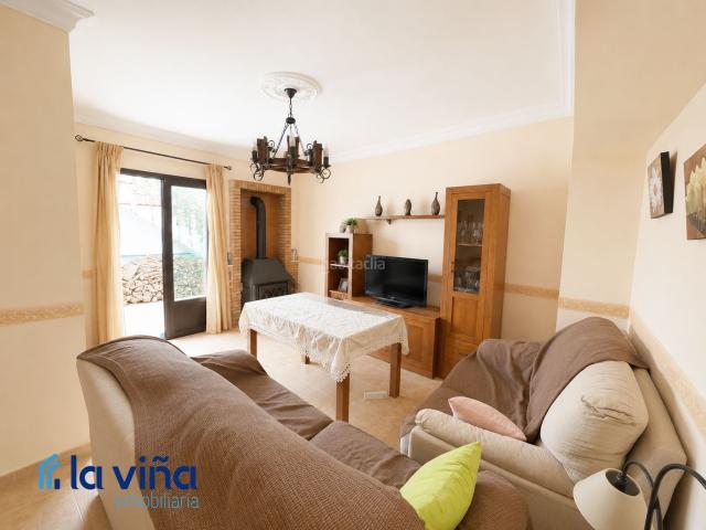 Casa en venta en Alameda. REF:190626091 SE VENDE CASA DE DOS PLNTAS EN ALAMEDA MÁLAGA. Casas.