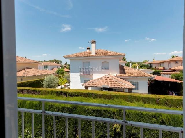 Casa en venta en Albolote. SE VENDE MAGNIFICA CASA CON PARCELA Y PISCINA COMUNITARIA Y PLAZA DE GARAJE EN URBANIZACION PARQUE DEL CUBILLAS EN ALBOLOTE_GRANA. Casas.