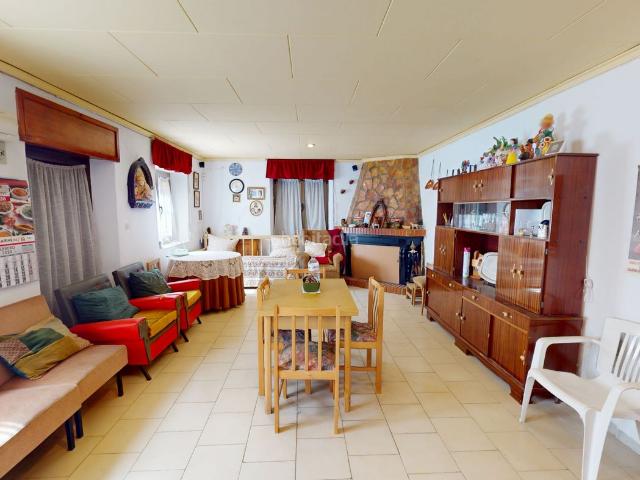 Casa en venta en Albacete, Pedanías Extrarradio. CASA DE PUEBLO A LA VENTA EN CALLE ALBACETE, EL SALOBRAL ALBACETE. Casas.