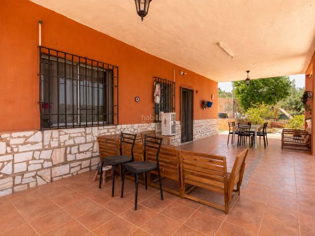 Casa en venta en Albalat dels Tarongers. Hay casas que se visitan. y otras que se sienten como hogar desde el primer momento. Si estás buscando un lugar donde desconecta. Casas Albalat dels.