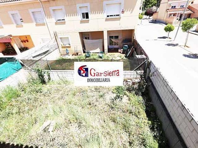 Casa en venta en Albarreal de Tajo. ESTUPENDO CHALET ADOSADO. Casas Albarreal de.