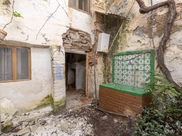 Casa en venta en Albuñuelas. CASA PARA REFORMAR, MÁS TERRENO DE 250M2. Casas.