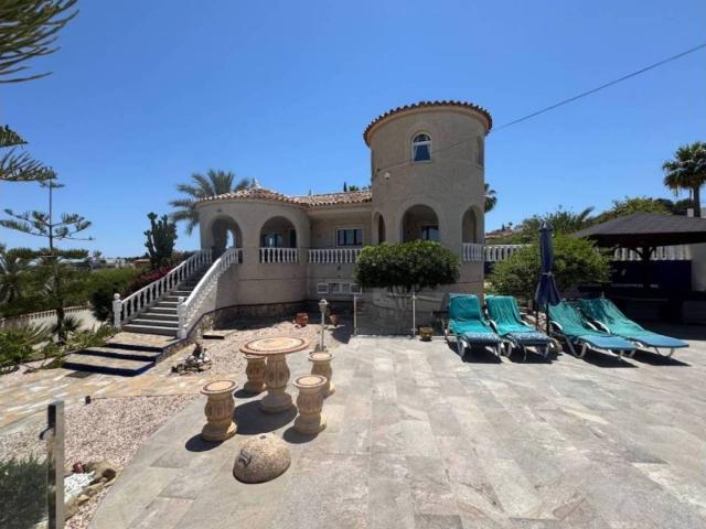 Casa en Venta en Almoradí