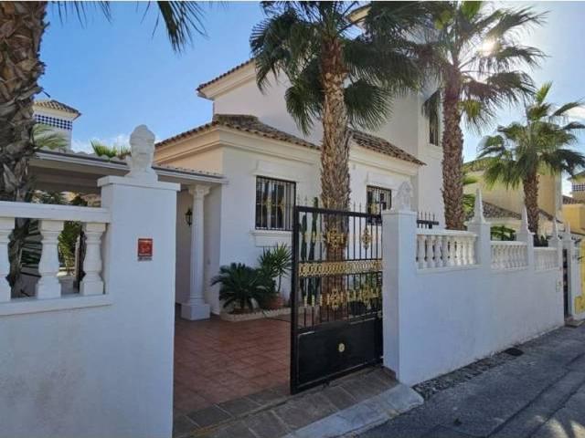 Casa en Venta en Algorfa