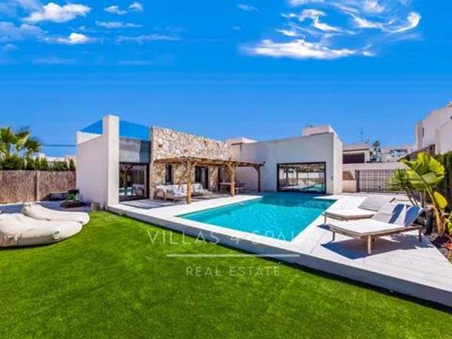 Casa en Venta en Algorfa