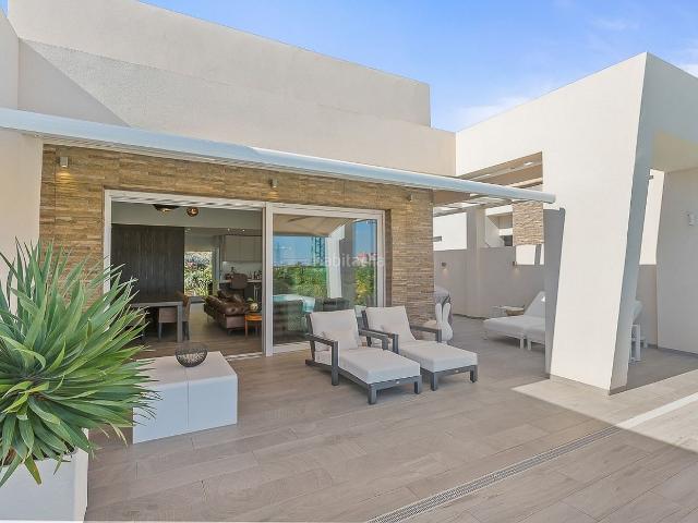 Casa en venta en Algorfa. Casas.